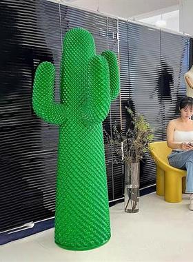 网红仙人掌大型摆件衣帽架玻璃钢雕塑服装店家居客厅橱窗落地装饰