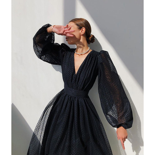 Bubble sleeve slim polka dot dress 泡泡袖V字领修身波点连衣裙