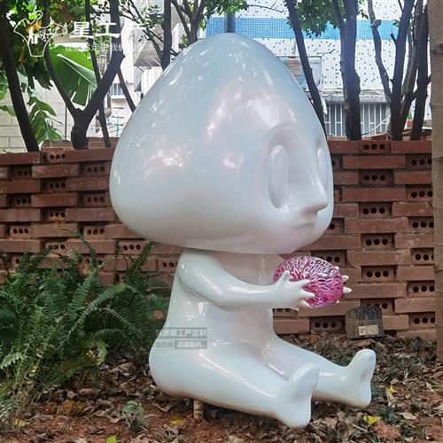 潮玩网红卡通动漫公仔玻璃钢树脂月光兔暴力熊树脂美陈雕塑