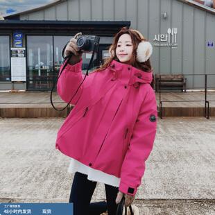 玫粉色休闲运动风连帽冲锋羽绒服女冬季2025新款90白鹅绒时尚外套