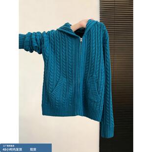 复古孔雀蓝加厚毛衣外套2025秋冬新款巨好看的保暖针织开衫上衣女