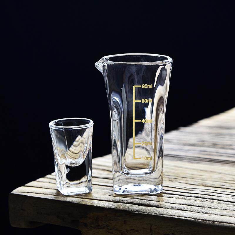 .二两分酒器家用白酒杯套装酒具一壶一杯小号一口方圆烈酒杯带刻