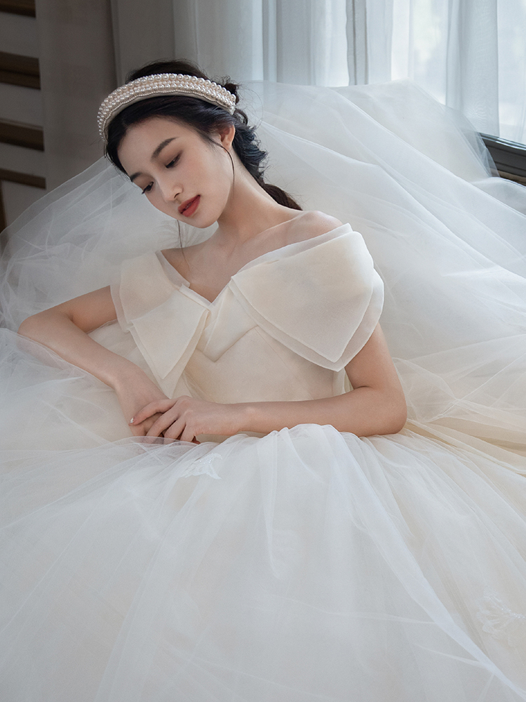 Summer advanced wedding dress, lace dress, high-end, open shoulders, fitted Summer advanced wedding dress, lace dress, high-end, open shoulders, fitted
