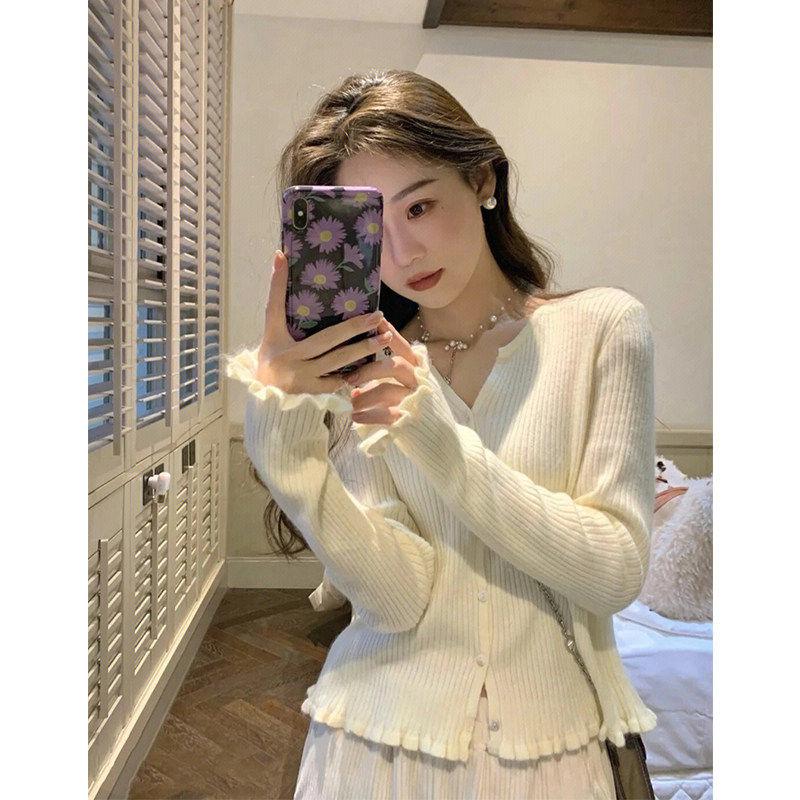 KOREAN DESIGN SENSE FUNGUS EDGE SINGLE-BREASTED KNITTED CARDIGAN WOMENS WINTER GENTLE WIND SOFT GLUTINOUS NICHE CHIC TOP