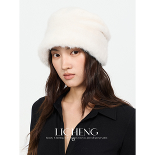 礼诚 雪国情书白色绒感渔夫帽女款秋冬保暖包头显脸小堆堆帽盆帽