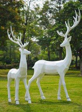 户外切面几何梅花鹿雕塑玻璃钢园林商场楼盘草坪景观动物装饰摆件