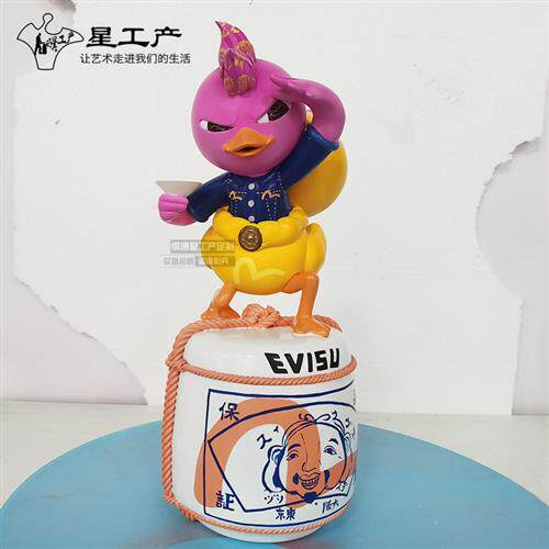 网红潮玩kaws酒吧KTV餐厅会所售楼处玻璃钢美陈软装卡通公仔雕塑