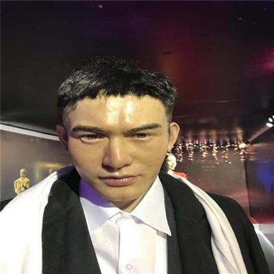 定制著名导演冯小刚仿真蜡像博物馆蜡像馆硅胶像高分子像厂家直销