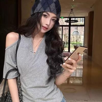 美式辣妹挂脖露肩交叉V领短袖女夏季修身显瘦小众别致不规则上衣