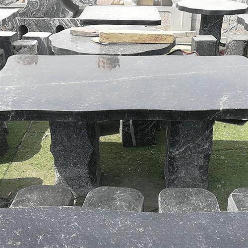厂家现货方形青石石桌石凳户外庭院公园广场休闲石椅子茶台一套