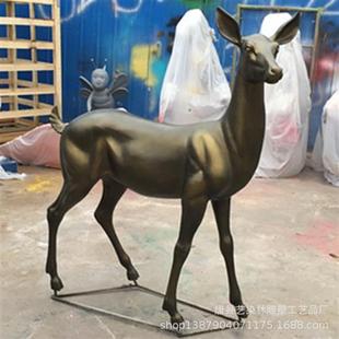 供应园林景观落地装 饰雕塑摆件玻璃钢动物松鼠雕塑