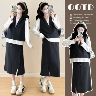 现  实拍新款休闲时尚大码长袖上衣搭配马甲半身裙减龄穿搭三件套