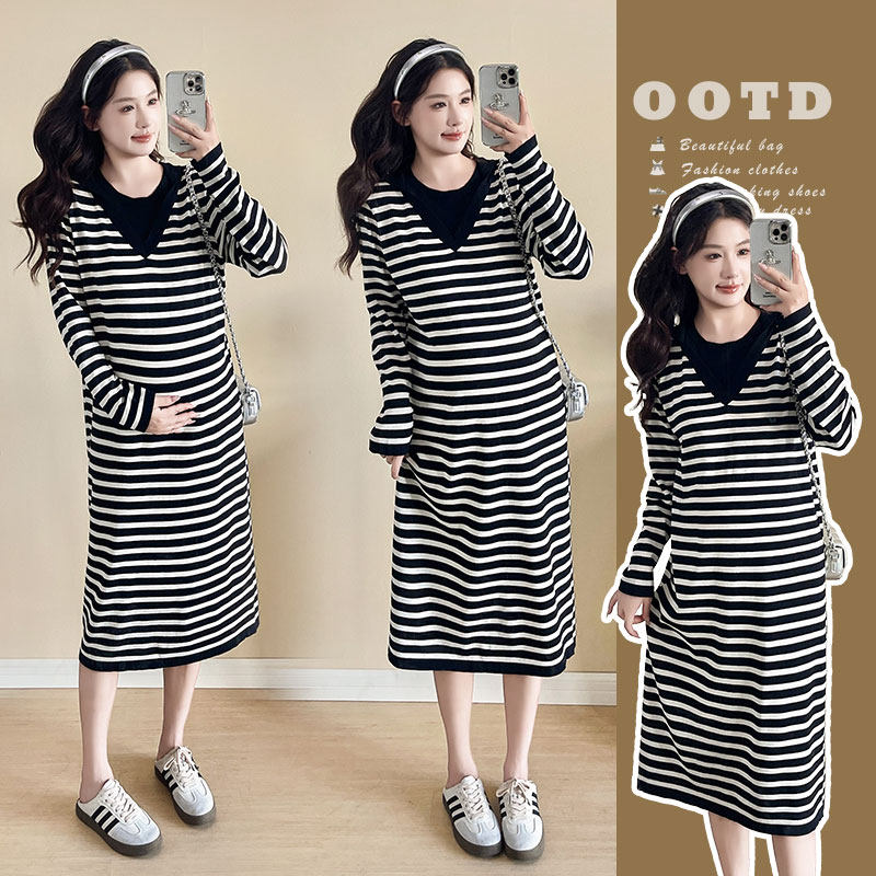 实拍现春季新款宽松慵懒风连帽假两件套针织孕妇连衣裙大码女装