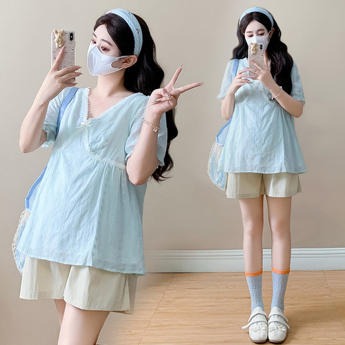 实拍新款孕妇夏v领刺绣宽松显瘦时尚百搭刺绣甜美潮妈上衣