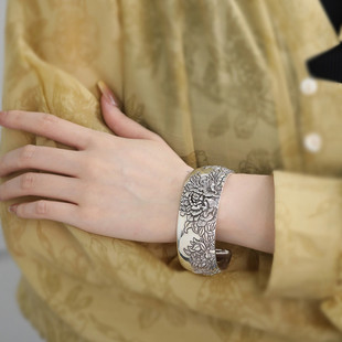 999足银牡丹花国潮风手镯足银手镯新中式银镯子实心錾刻手环