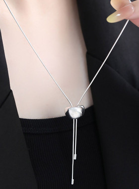 925银线条项链女休闲风锁骨链女轻奢高级感小众设计链子毛衣链