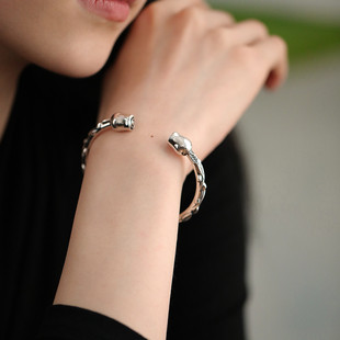 925纯银复古玫瑰花开口手镯女2025年简约小众轻奢高级感实心镯子