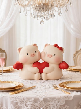 可爱小猪情侣摆件陶瓷装饰品