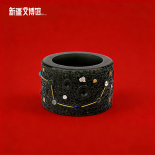 新疆文博馆和田玉把件孤品扳指吊坠金银错送长辈生日礼物