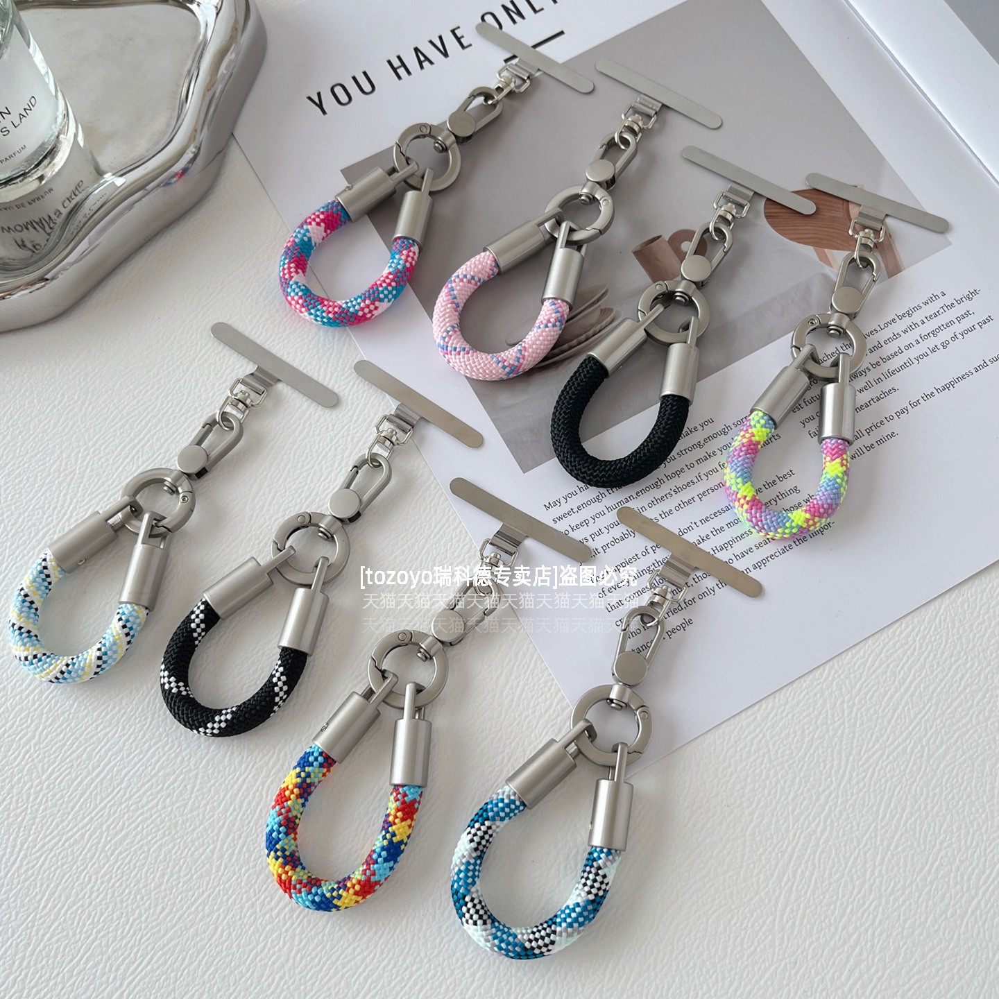 小巧迷你指勾短绳防断金属挂扣