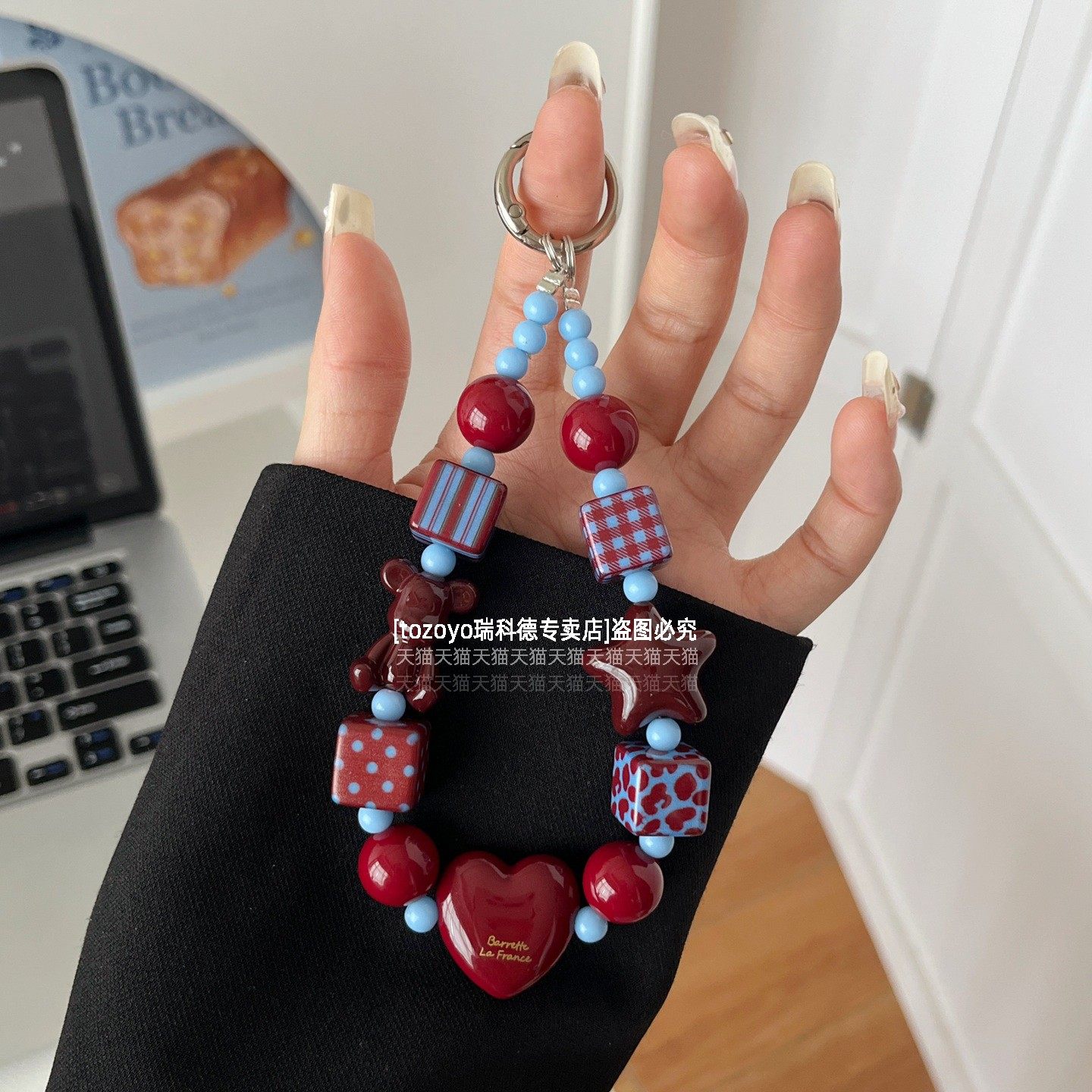 ins韩系手机链带垫片暴力熊手腕链条独特设计感酒红爱心星星串珠挂