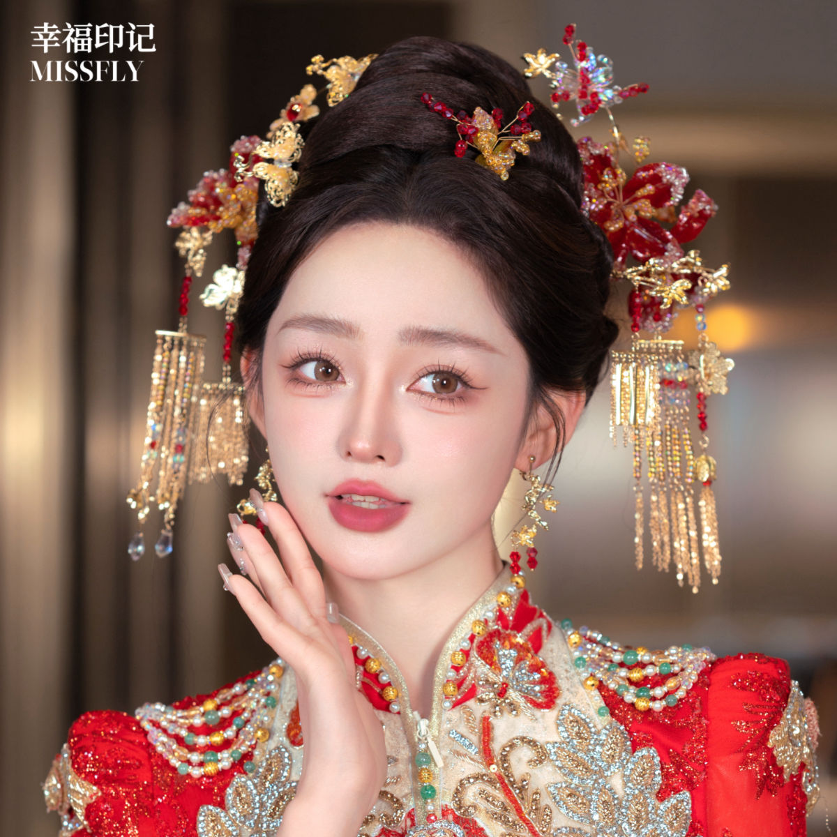 金红色秀禾发饰套装新娘