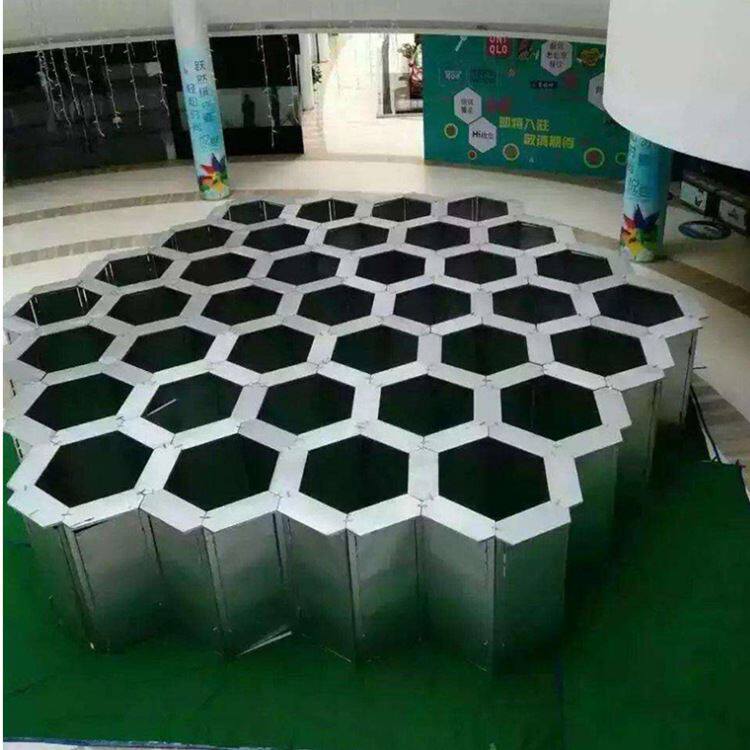 厂家定制大型蜂巢迷宫益智游戏互动道具镜子迷宫儿童迷宫立体迷宫