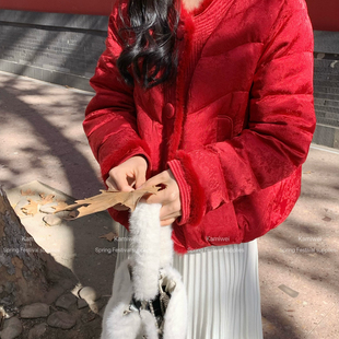 卡米薇-新年战袍水貂毛压皱提花保暖羽绒服外套95231