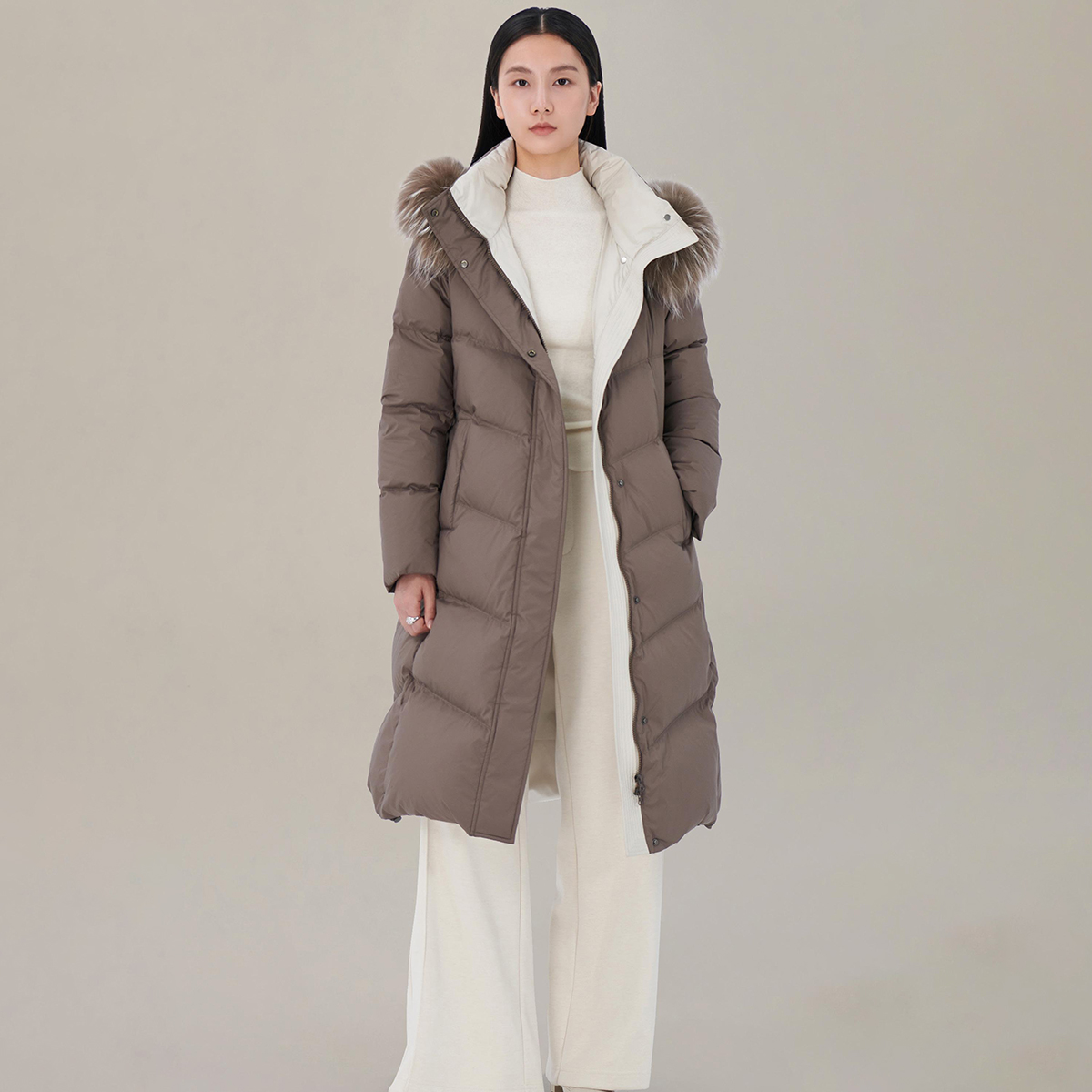 专柜2699【真情】冬装 貉子毛领罗纹束口袖羽绒服269