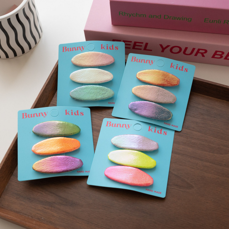 春季新款纯色复古镭射皮儿童发夹