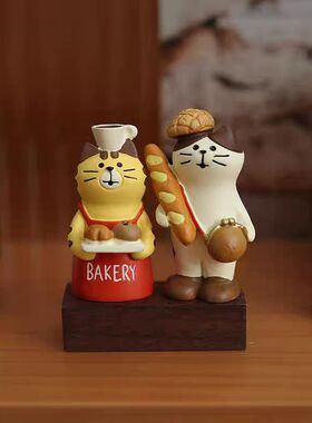 日式猫咪面包食玩公仔潮玩咖啡店