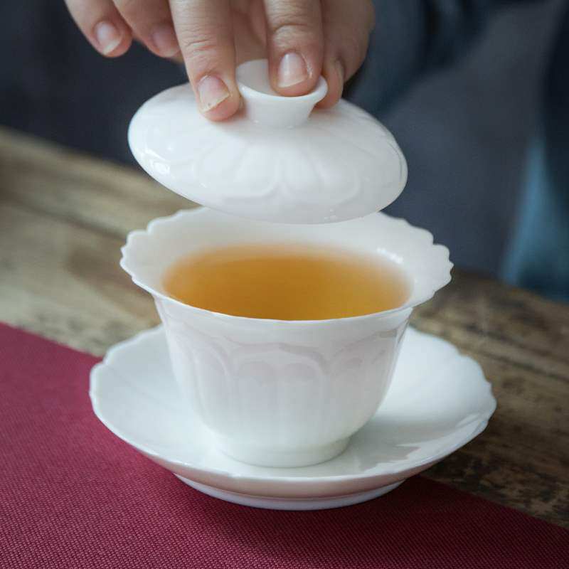 三才家用功夫德化白瓷盖碗茶杯陶瓷莲花盖碗茶具泡茶器单个手抓壶在类目 餐饮具, 茶具, 盖碗中 - 来自Buy2taobao.com提供专业的淘宝代购服务
