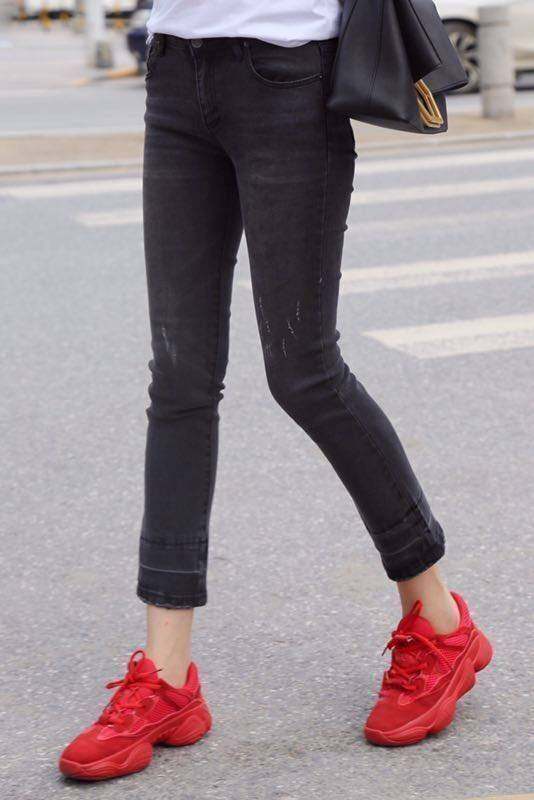 阿瑪施旗舰店官网2020夏季正品修身九分裤磨白破洞小脚牛仔裤女装