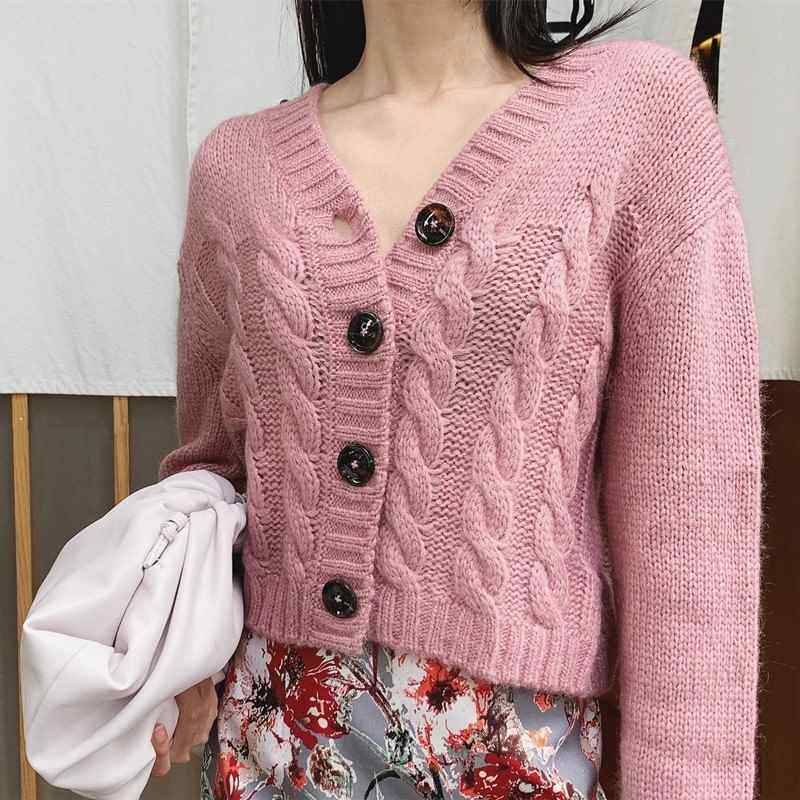 阿玛施旗舰店官网2020秋新款粉色V领长袖宽松羊毛针织开衫毛衣女