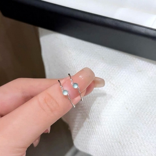 极细蓝水钛钢小众设计闺蜜戒指莫比乌斯环气质开口对戒清冷感尾戒