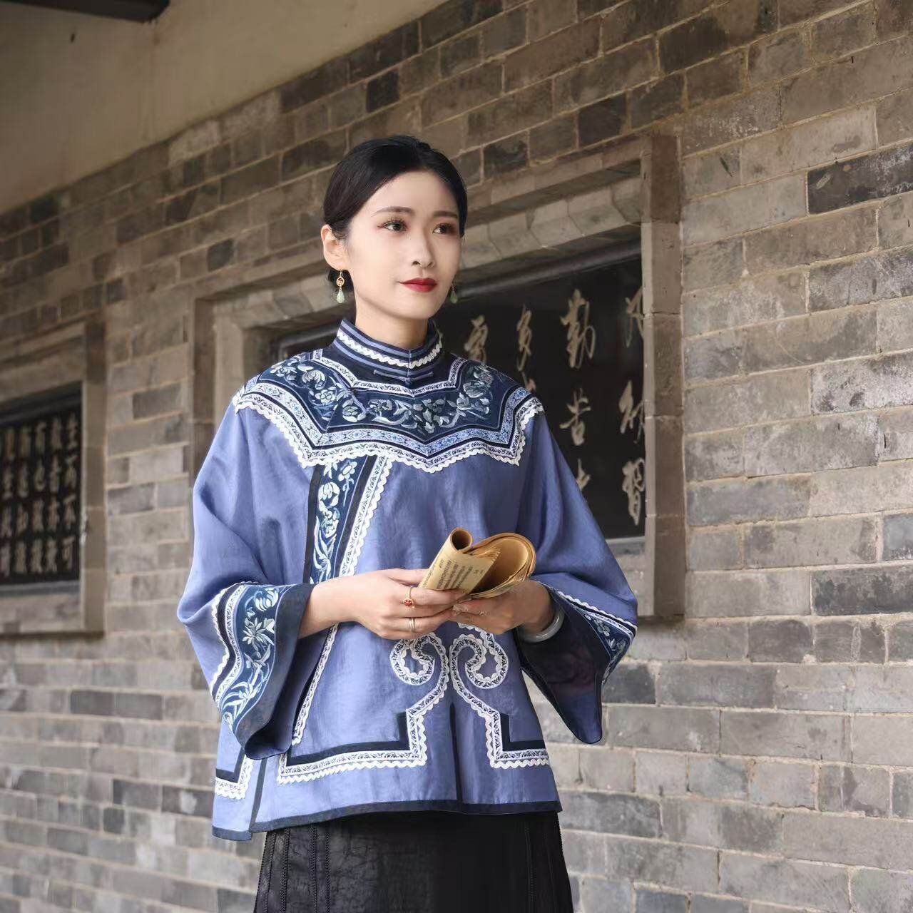 {苏梦}【澜若】三蓝团花纹绣纹手绣蓝色八角立领斜襟上衣01031137