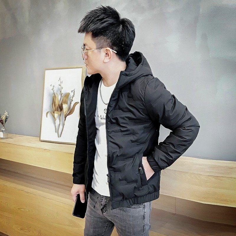 轻型羽绒服男子冬季2025新韩式时尚品牌温暖休闲修身短连帽夹克