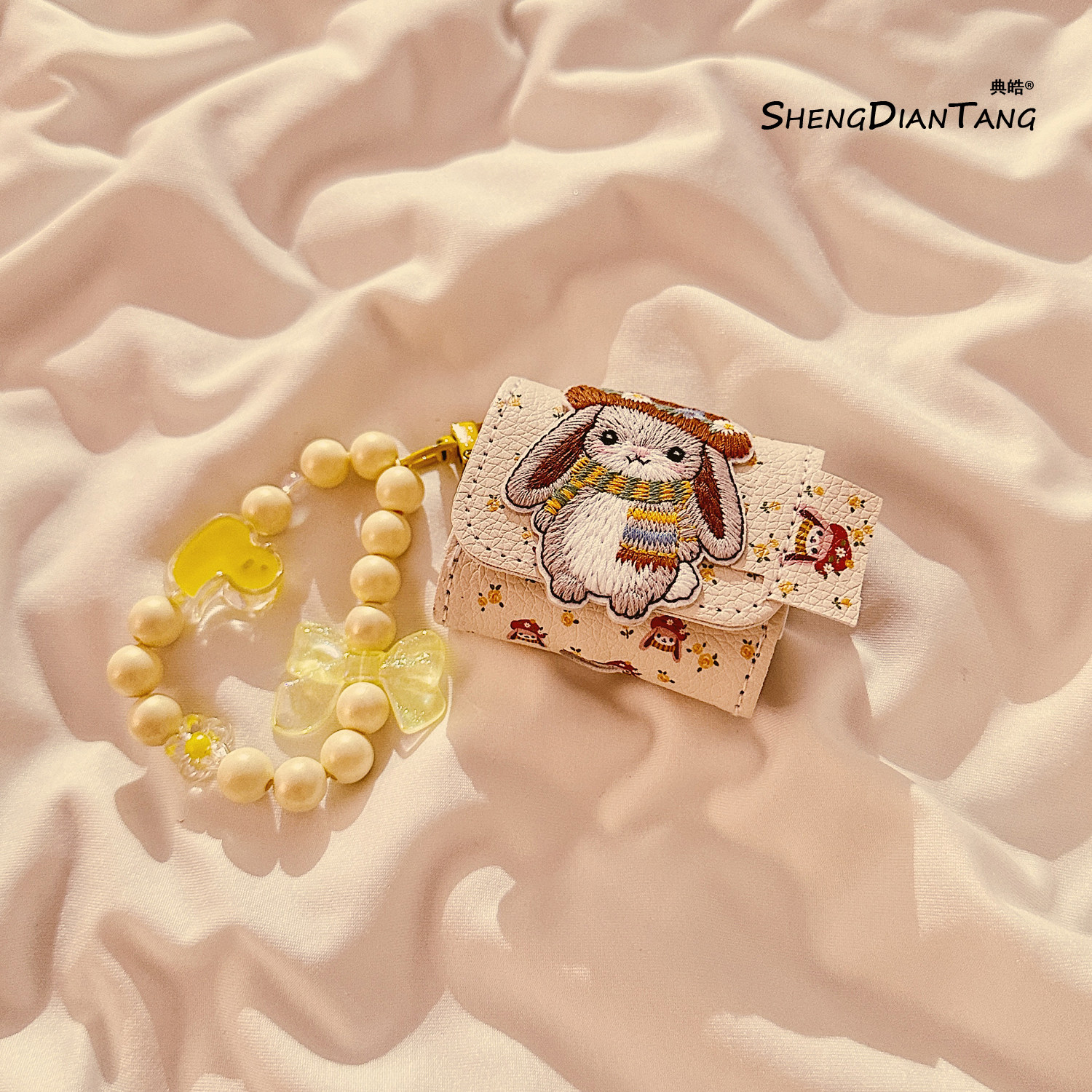 小碎花刺绣可爱兔子适用苹果Airpods4保护套新款2/3代无线蓝牙耳机软壳皮套Airpods pro创意硅胶卡通女款防摔