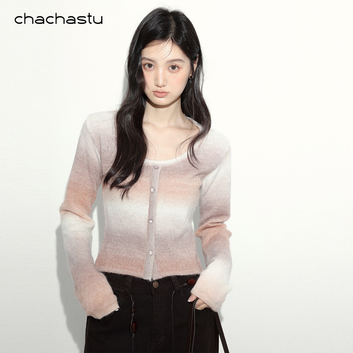 CHACHASTU 秋日氛围感方领渐变长袖针织衫女气质简约显瘦保暖上衣