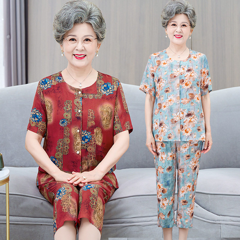 奶奶夏装棉绸短袖套装中