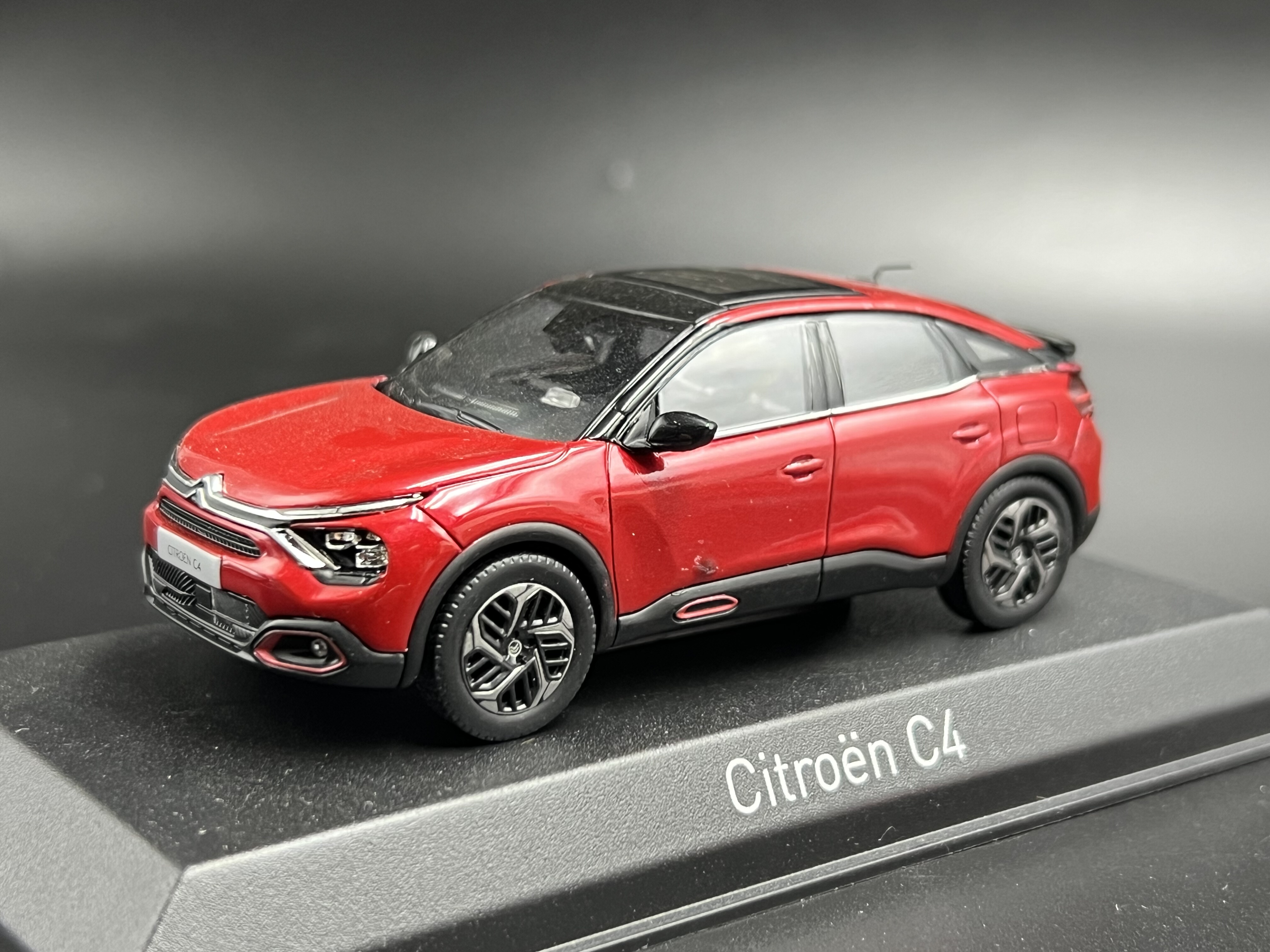 诺威尔 norev 1/43 雪铁龙 c4 citroen 合金汽车模型 瑕疵缺件