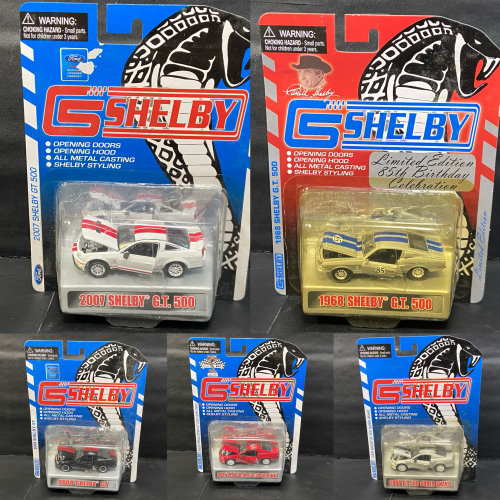 原厂 1/64 福特 野马 谢尔比 超级蛇 Shelby GT500 合金汽车模型