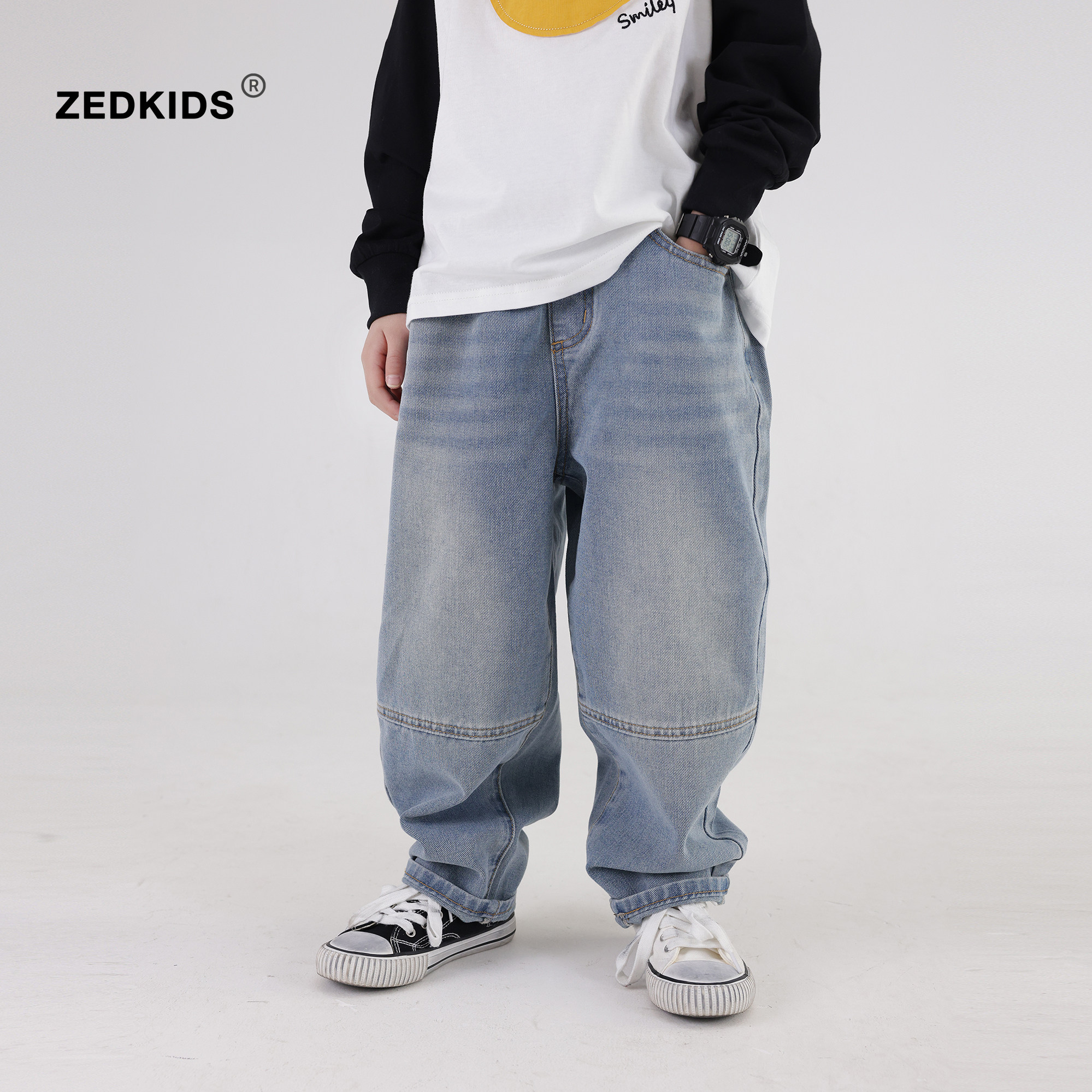 儿童浅蓝色百搭牛仔裤春秋季中大童简约宽松牛仔长裤潮酷男童裤子