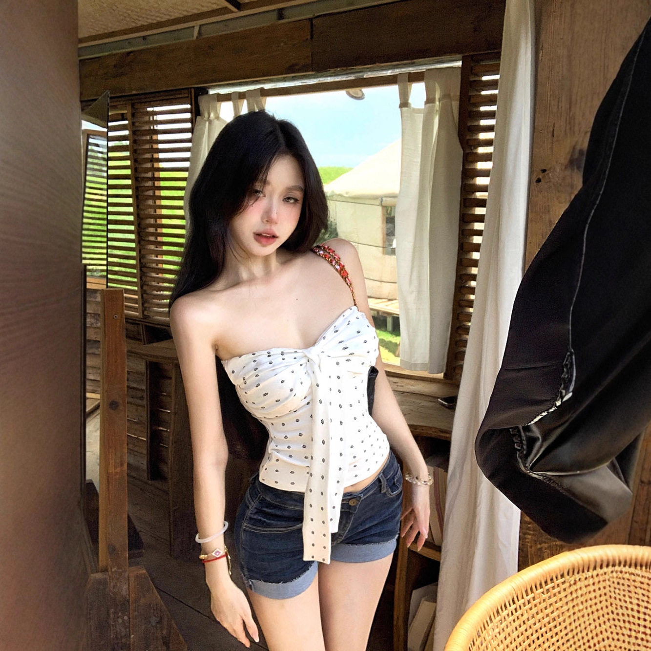 白色抹胸背心女夏季无袖紧身性感裹胸内搭纯欲风辣妹绝美上衣外穿