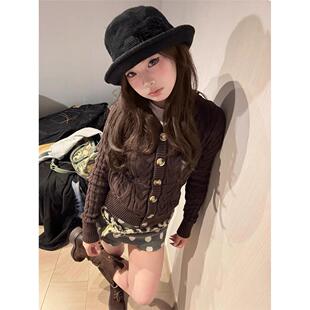 美拉德复古连帽针织开衫女秋冬绞花毛衣外套修身显瘦短款内搭上衣