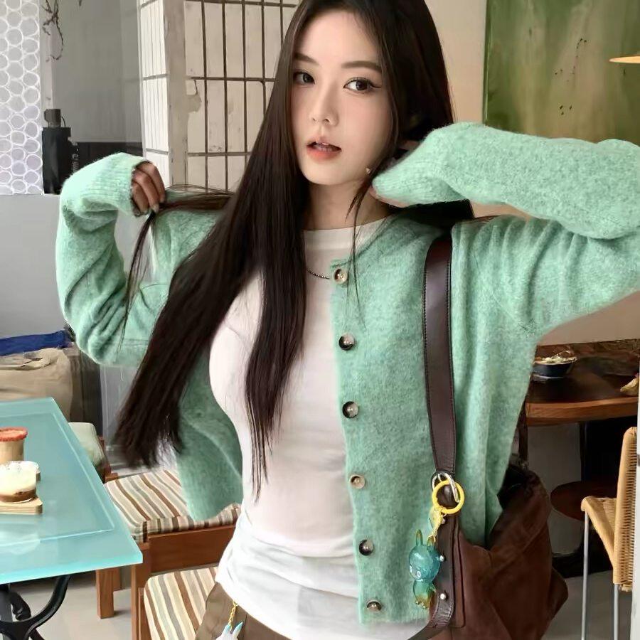 薄荷绿色卷边针织开衫毛衣外套女新款软糯早春季外搭韩系穿搭上衣