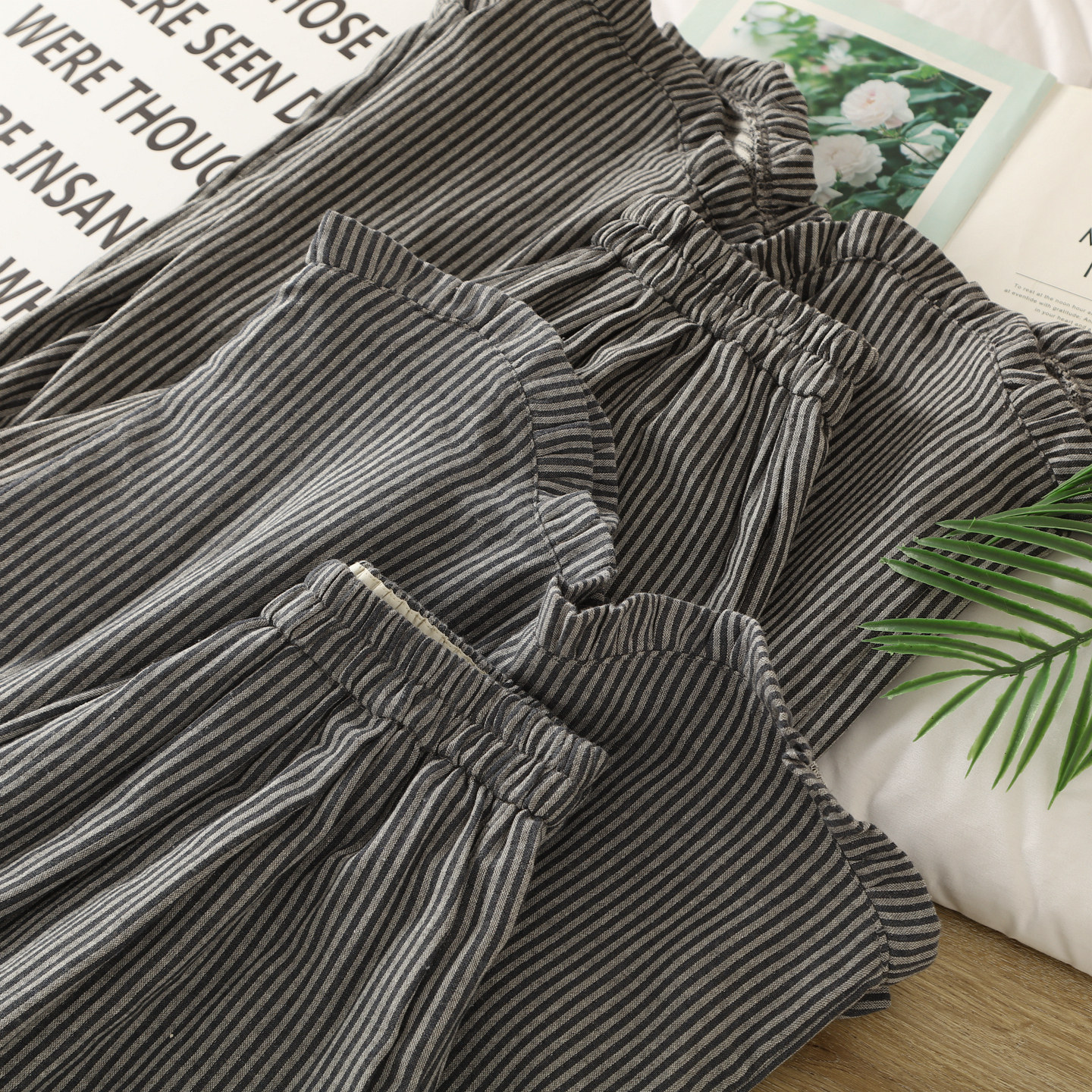 春季新款森系复古条纹木耳边阔腿裤女文艺松紧腰宽松九分休闲裙裤,女装/女士精品,裙裤,淘宝优惠券,粉丝福利购,淘宝优惠卷