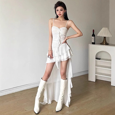 辣妹网纱流苏拼接白色吊带连衣裙夏季新款性感低胸紧身荷叶边