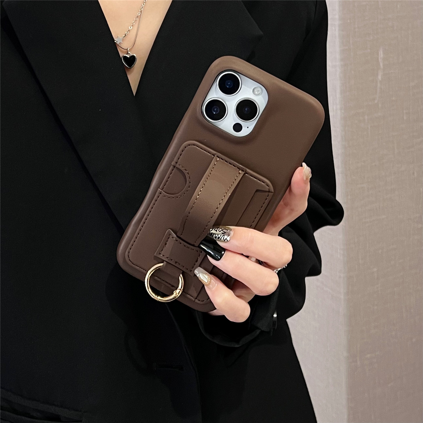 深咖色荔枝纹卡包腕带皮质手机壳