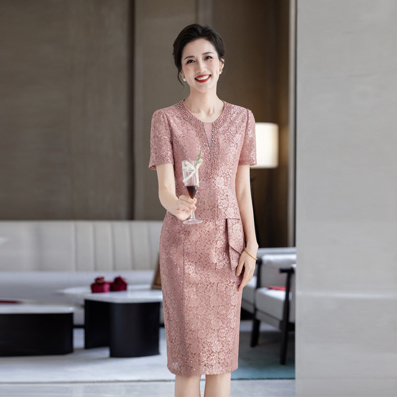 2026夏新款妈妈礼服蕾丝假两件婚庆婚宴喜婆婆连衣裙旗袍日常可穿